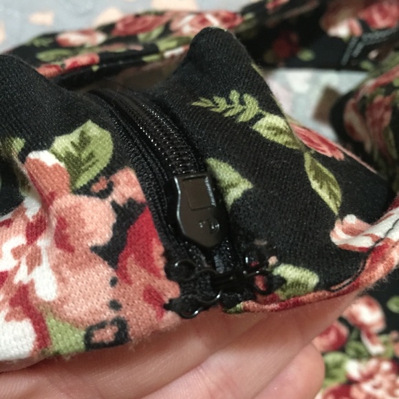 Floral print stretchy shorts - Picture 7 of 8